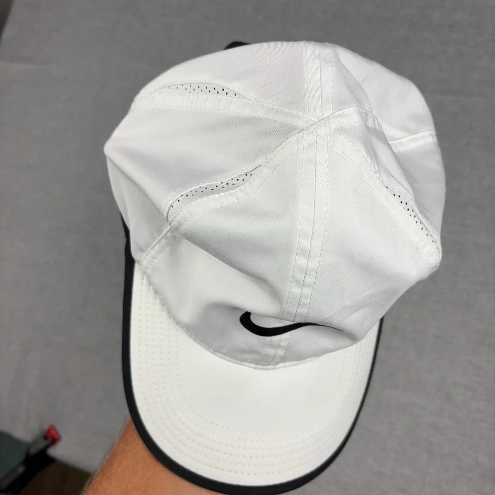 Nike Hat Cap Strap Back Mens One Size White Featherlight Dri-FIT Running Sport